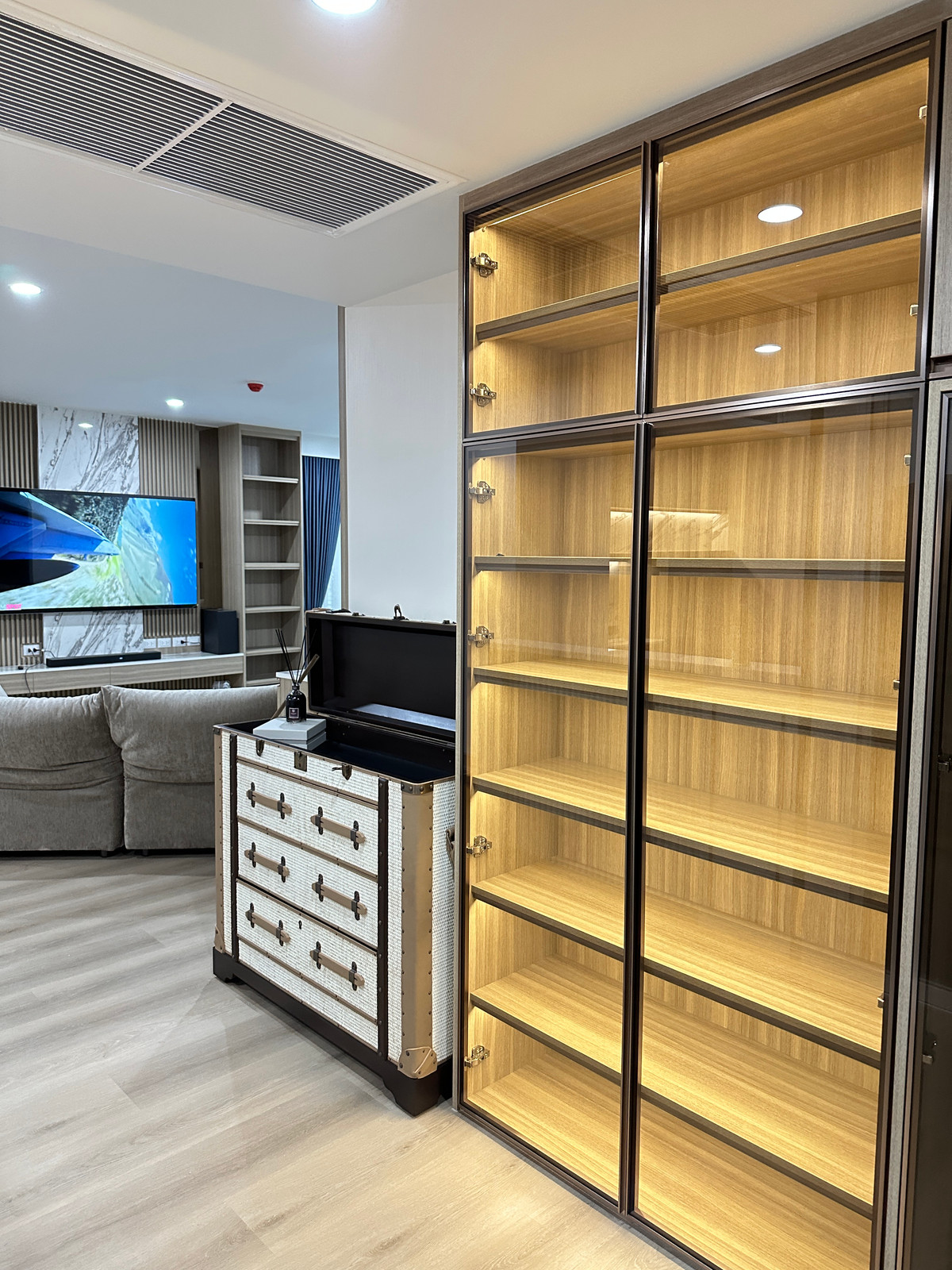 For SaleCondoRama3 (Riverside),Satupadit : 🔥 FOR SELL 🔥 Supalai Riva Grande Condo High Rise A Rare 2-Bedroom with Grand Living Space, large area at home level. On a condo along the Chao Phraya River View along the Chao Phraya River