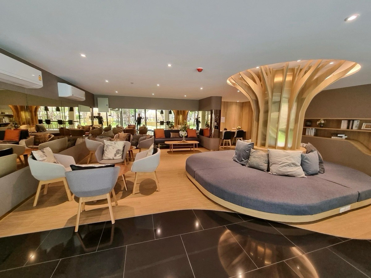 ให้เช่าคอนโดบางซื่อ วงศ์สว่าง เตาปูน : 📍โครงการ : The Clev Riverline เจ้าพระยา - วงศ์สว่าง 
🏢 ใกล้กับ  :  ม. พระจอมเกล้าพระนครเหนือ ( มจพ. )
💵 ราคาเช่า : 15,000 บาท / เดือน