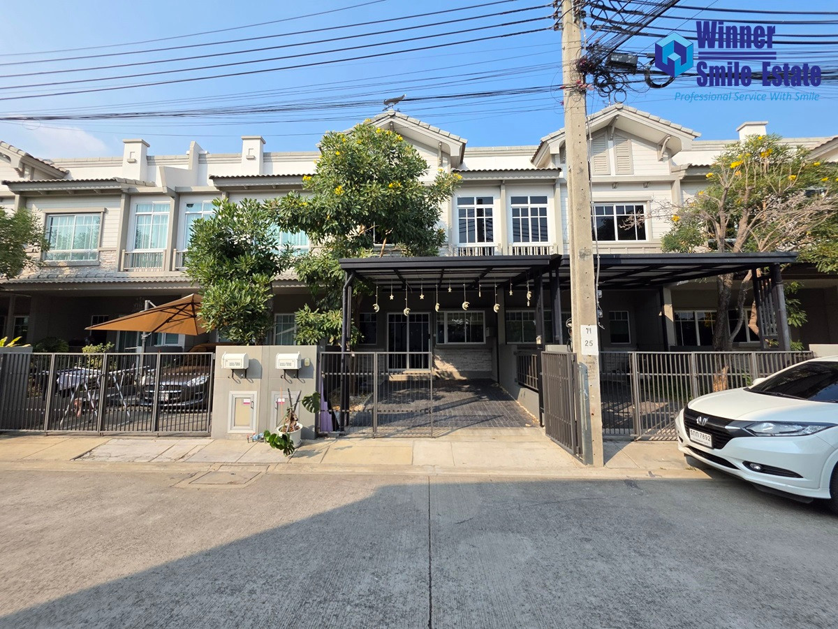 For RentTownhomeSamut Prakan,Samrong : 🔥Townhome for rent, Villaggio Bangna, very beautiful, new, near the garden, lake, in front of the house, not next to anyone.