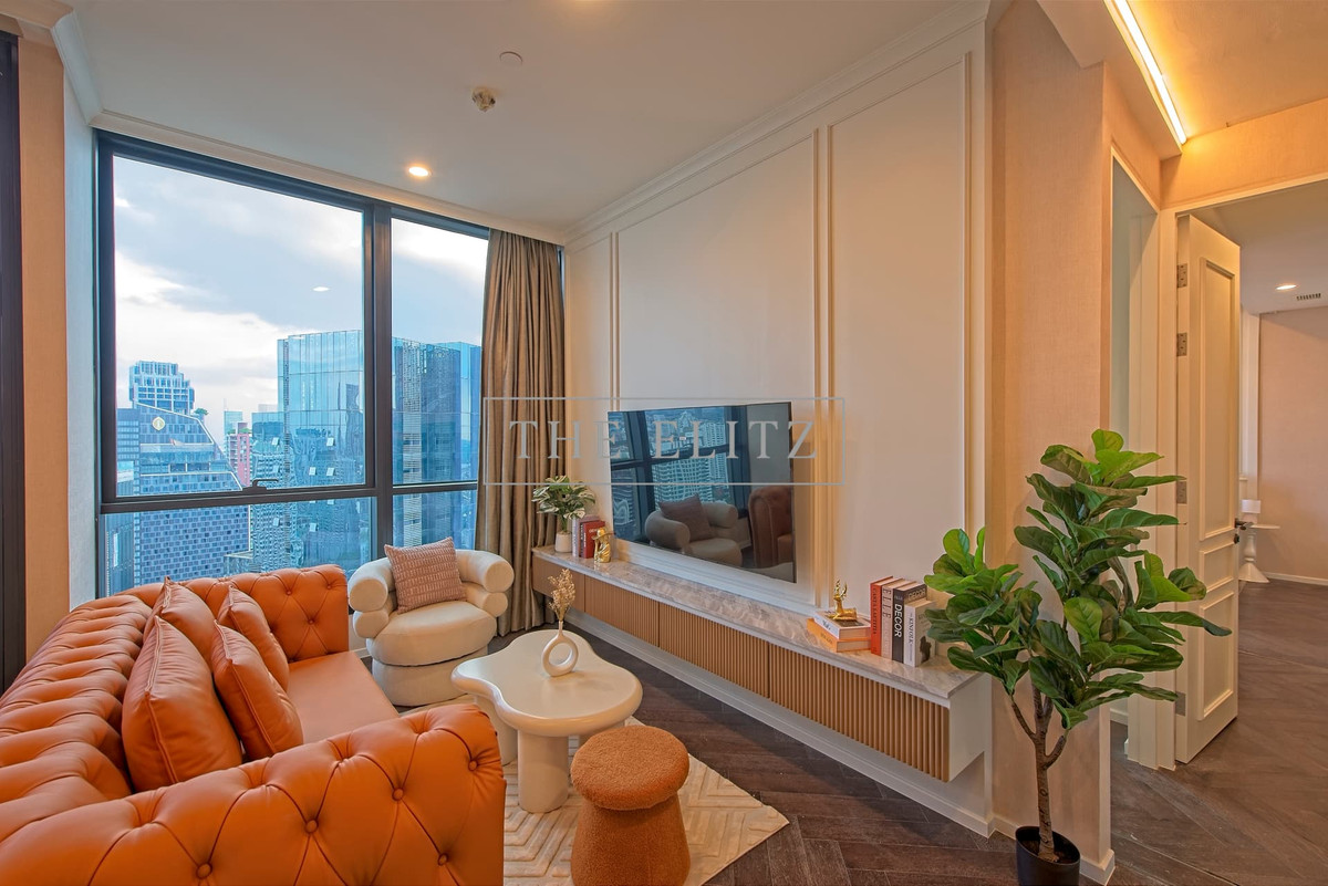For RentCondoSukhumvit, Asoke, Thonglor : ✨ Sophistication in every inch. For the worthy owner, The ESSE Sukhumvit 36, a beautiful room, premium specs, high ceilings, airy, with a city view as far as the eye can see 💕