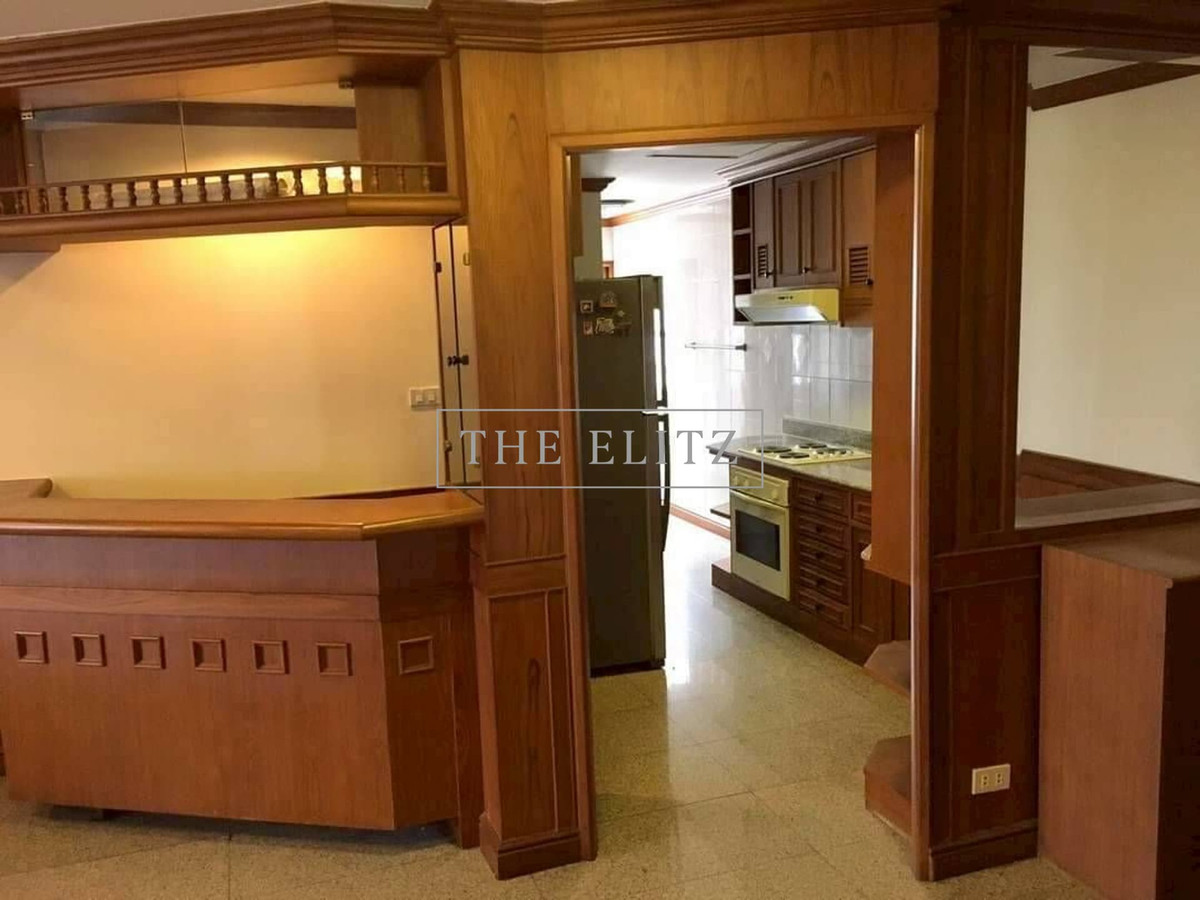 For SaleCondoSukhumvit, Asoke, Thonglor : ✨Premium peace On one of the most beautiful roads in Sukhumvit, Waterford Park 53, good direction, cool breeze, with a large resort-style central area ❤️