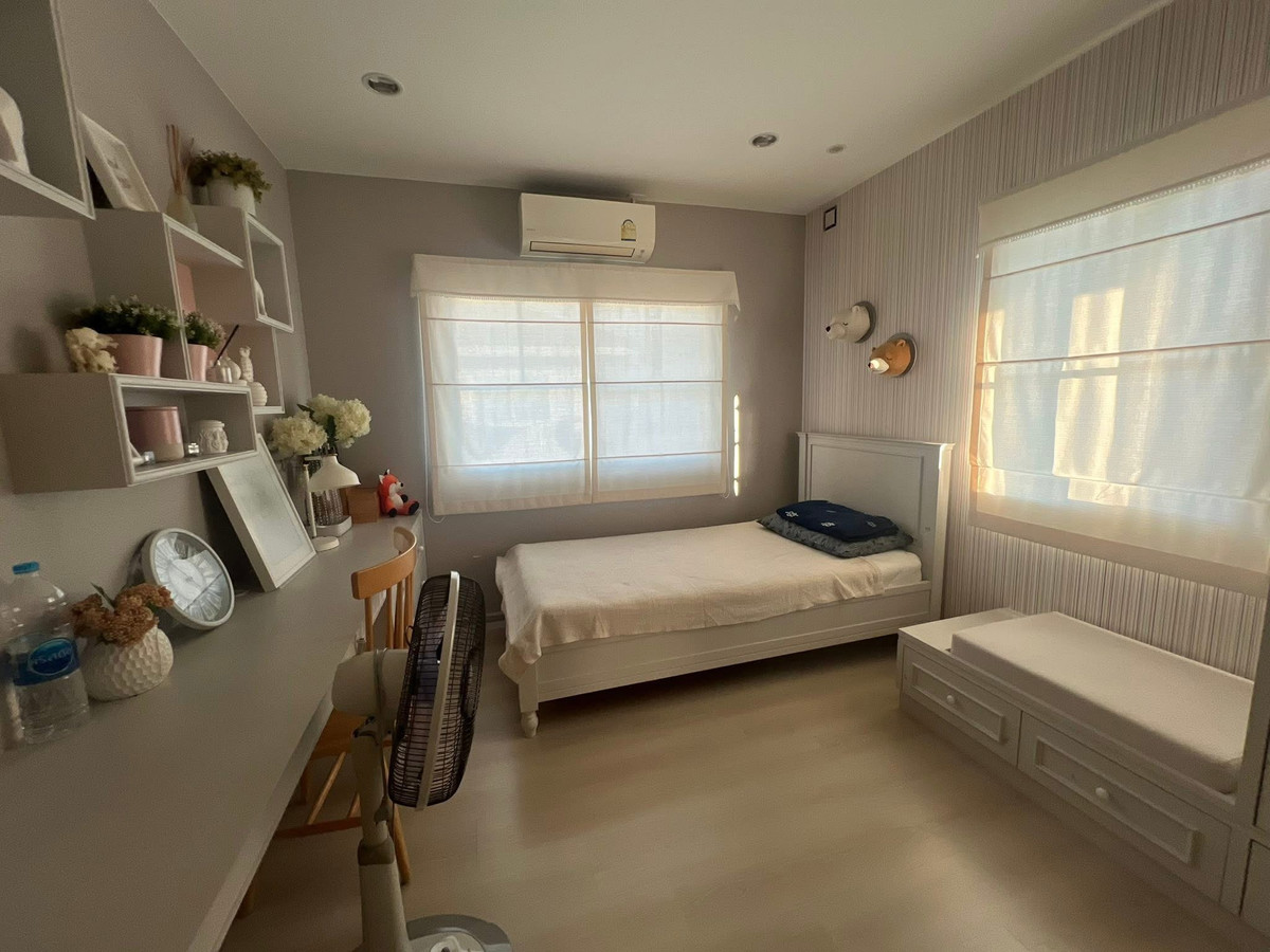 For RentHouseSamut Prakan,Samrong : Single house for rent, Villaggio Bangna-Trad Km.26, Soi ABAC Bangna. Near ABAC Bangna University