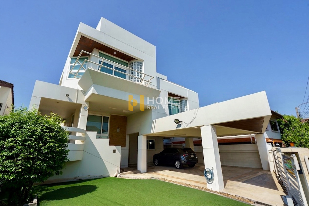 ขายบ้านบางซื่อ วงศ์สว่าง เตาปูน : บ้านพร้อมที่ดิน หมู่บ้านชวนชื่น ประชาชื่น 30 / 6 ห้องนอน (ขาย), House With Land Chuan Chuen Pracha Chuen 30 Village / 6 Bedrooms (FOR SALE) BNS026