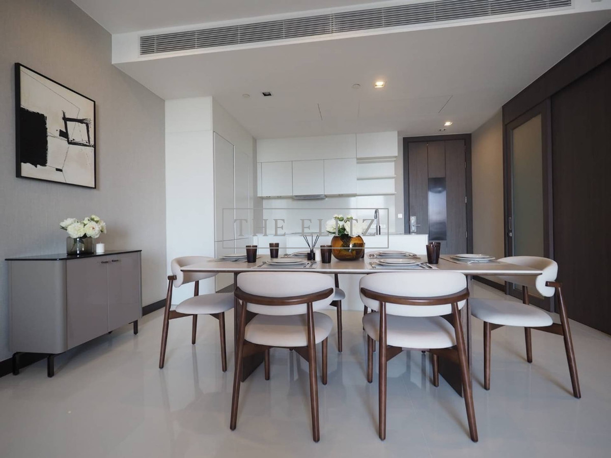 For RentCondoNana, North Nana,Sukhumvit13, Soi Nana : ✨ Elegance that comes with premium services from Land & Houses ✨ Q1 Sukhumvit is ready to move in. Among elite neighbor society 💕