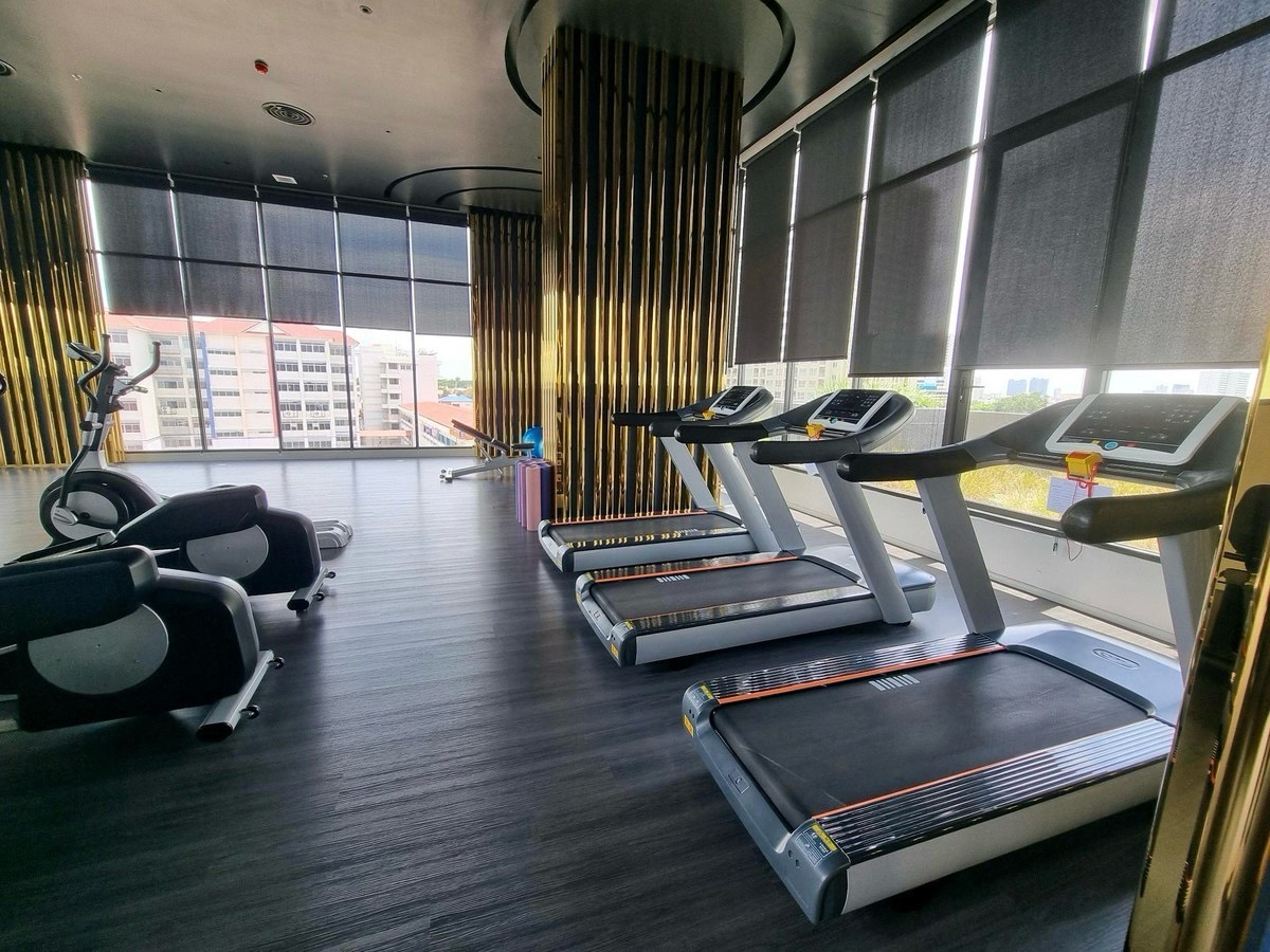 ให้เช่าคอนโดบางซื่อ วงศ์สว่าง เตาปูน : 📍โครงการ : The Clev Riverline เจ้าพระยา - วงศ์สว่าง 
🏢 ใกล้กับ  :  ม. พระจอมเกล้าพระนครเหนือ ( มจพ. )
💵 ราคาเช่า : 15,000 บาท / เดือน