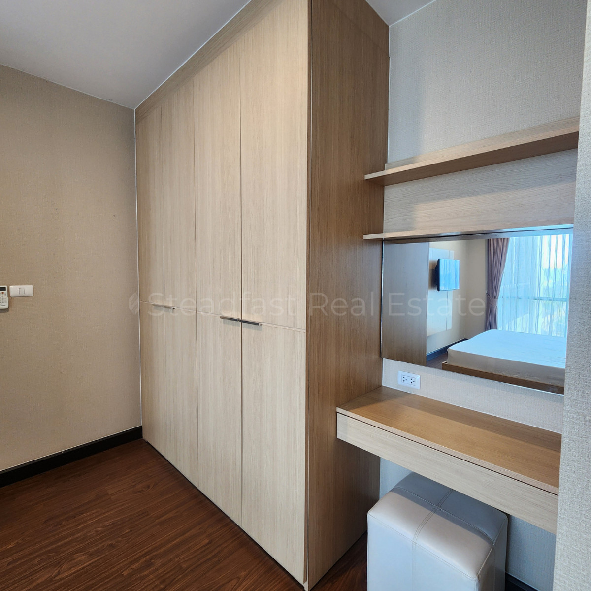 ให้เช่าคอนโดแจ้งวัฒนะ เมืองทอง : 🏙️ ให้เช่าเอกสิน เพลส งามวงศ์วาน ห้องใหญ่ ทำเลดี ใกล้ MRT✨ LINE : @steadfastre