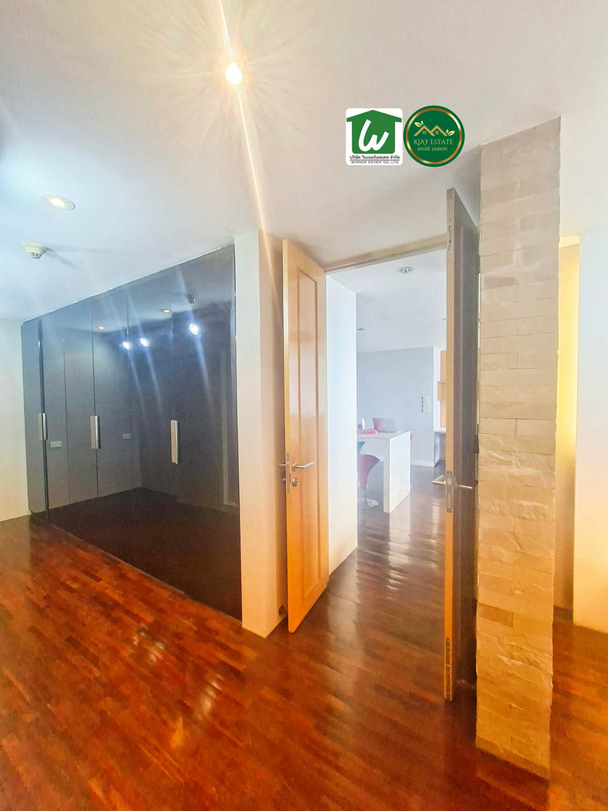 ให้เช่าคอนโดสีลม ศาลาแดง บางรัก : ให้เช่าด่วน State Tower Silom - 2 ห้องนอน  วิวเจ้าพระยา เพียง 🔥 38,𝟎𝟎𝟎/เดือน🔥BTS สะพานตากสิน ห้องสวย พร้อมอยู่