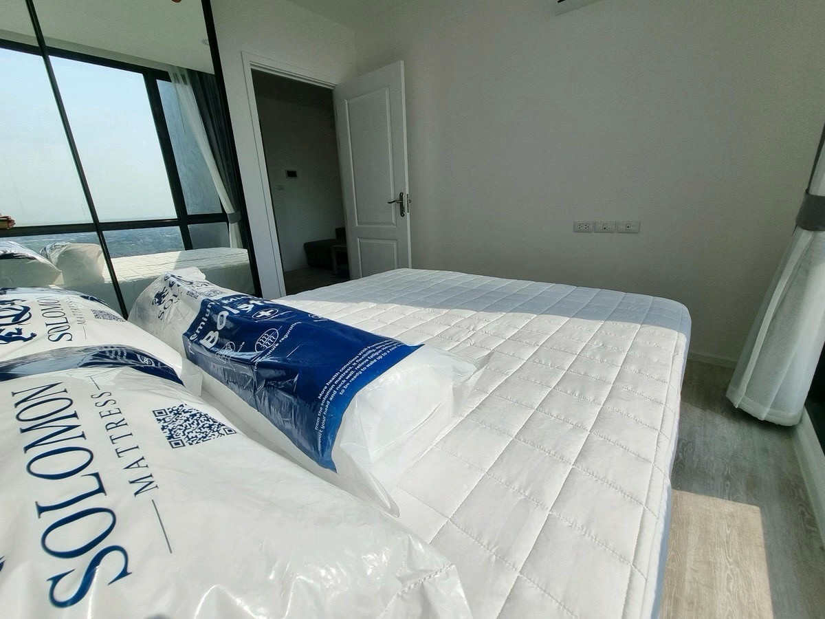 ให้เช่าคอนโดบางซื่อ วงศ์สว่าง เตาปูน : 📍โครงการ : The Clev Riverline เจ้าพระยา - วงศ์สว่าง 
🏢 ใกล้กับ  :  ม. พระจอมเกล้าพระนครเหนือ ( มจพ. )
💵 ราคาเช่า : 15,000 บาท / เดือน