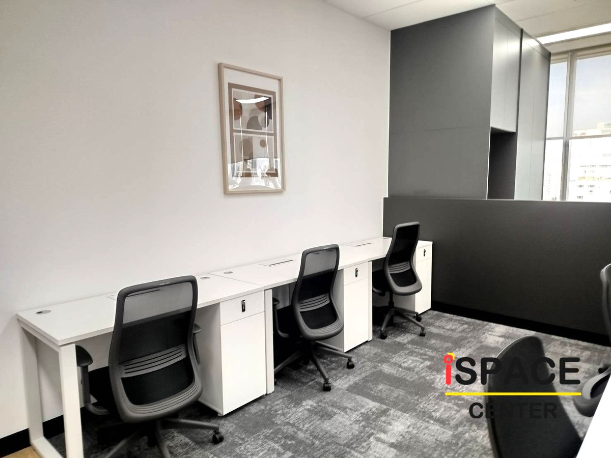 For RentOfficeNana, North Nana,Sukhumvit13, Soi Nana : 🚨 Office next to BTS Nana 0 meters, Full Furnished, beautiful room, ready to use. Limited quantity!