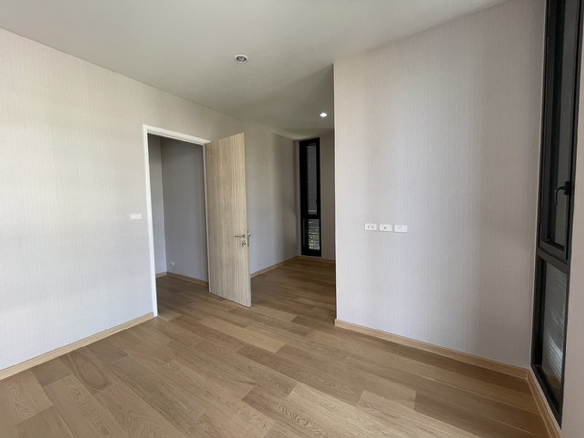 For RentHouseSukhumvit, Asoke, Thonglor : HR3340 FOR RENT Ultra-Luxury House @Sage Thonglor 25, 4.5-storey detached house, premium level. With private elevator and swimming pool in the heart of Thonglor.