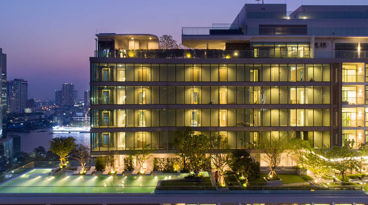 For RentCondoSathorn, Narathiwat : ✨ The most hip lifestyle source, The Room 30, easily connects Charoen Krung-Si Phraya-Songwat within walking distance 🎉