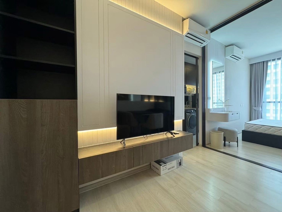 ให้เช่าคอนโดสะพานควาย จตุจักร : 📍โครงการ : The Privacy Jatujak (เดอะ ไพรเวซี่ จตุจักร)
🚝 ใกล้ : MRT สถานีพหลโยธิน 450 เมตร
💵 ราคาเช่า : 16,000 บาท / เดือน