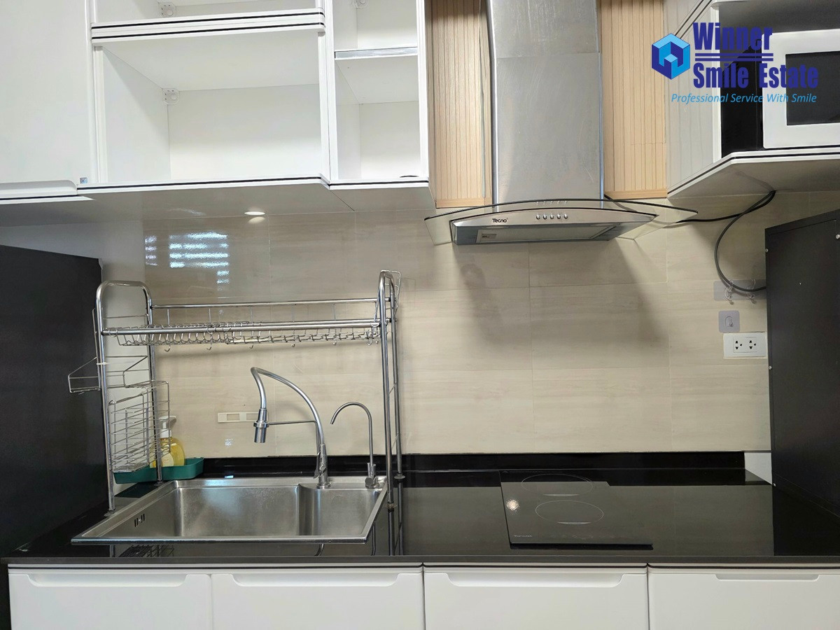 For RentTownhomeSamut Prakan,Samrong : 🔥Townhome for rent, Villaggio Bangna, very beautiful, new, near the garden, lake, in front of the house, not next to anyone.