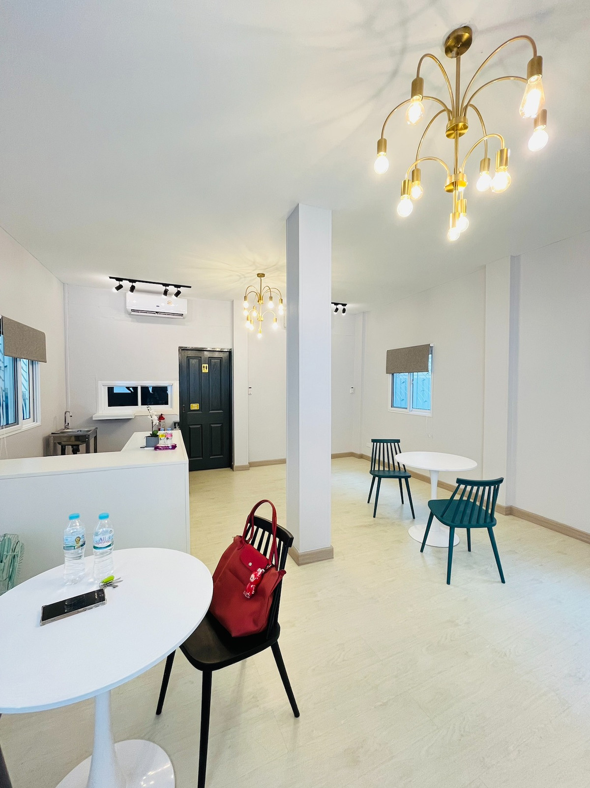 For RentHouseSathorn, Narathiwat : 🏡 (For rent) Newly built house in the heart of Sathorn - near BTS Surasak, good location, not chaotic‼️