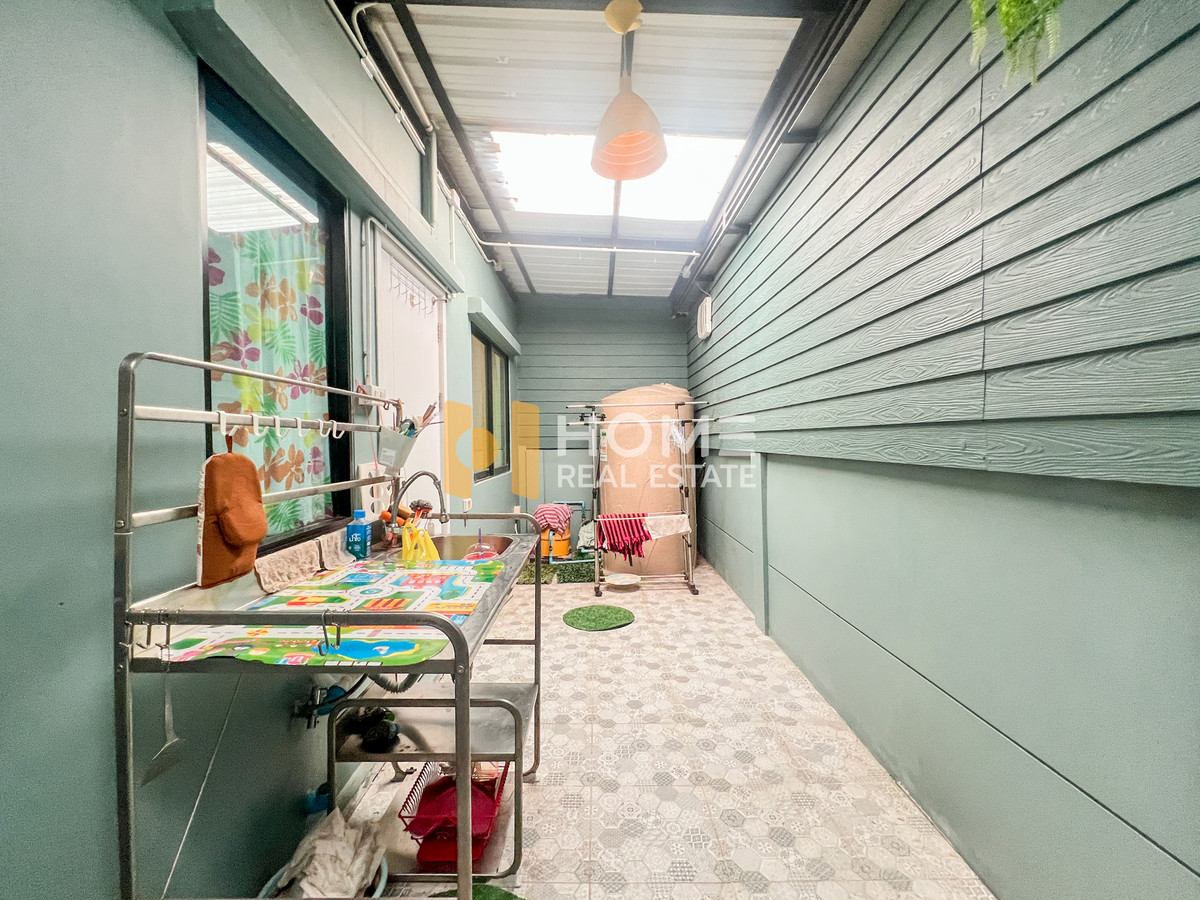 For SaleTownhomeRama5, Ratchapruek, Bangkruai : The Trust 95 Ratchaphruek - Rattanathibet / 4 Bedrooms (FOR SALE) AOM003