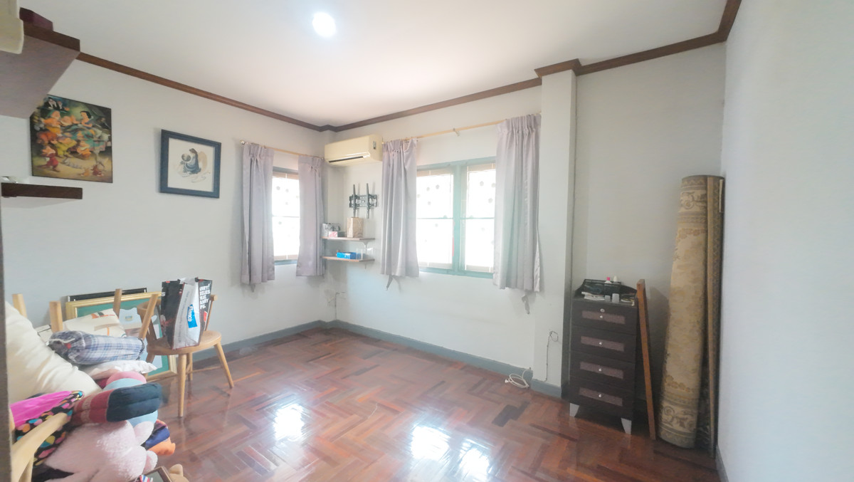 ขายบ้านนวมินทร์ รามอินทรา : ขายบ้านเดี่ยวบุณฑริก วัชรพล 50.6 ตรว. หลังริมถนนเมน หน้าบ้านทิศตะวันออก ทำเลศักยภาพใกล้ทางด่วน