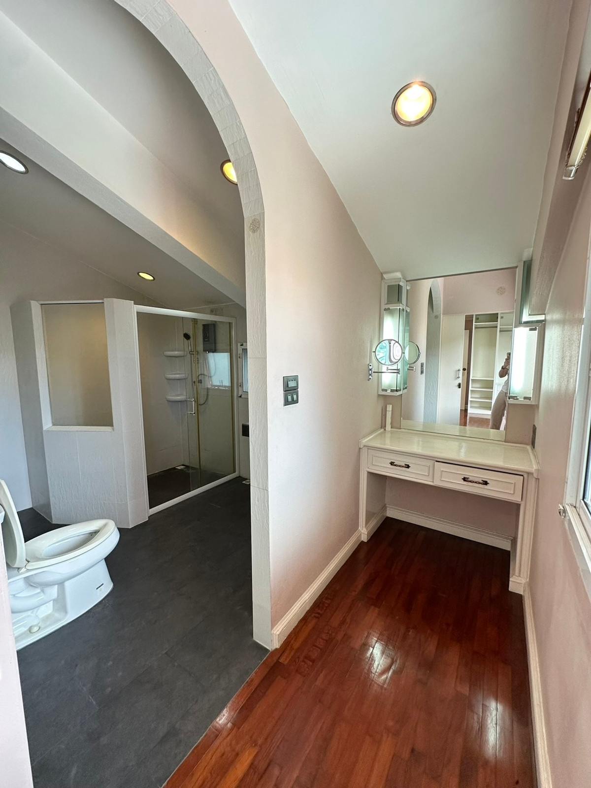 ให้เช่าบ้านพระราม 9 เพชรบุรีตัดใหม่ RCA : ให้เช่า บ้านเดี่ยว 2 ชั้น ซอยศูนย์วิจัย