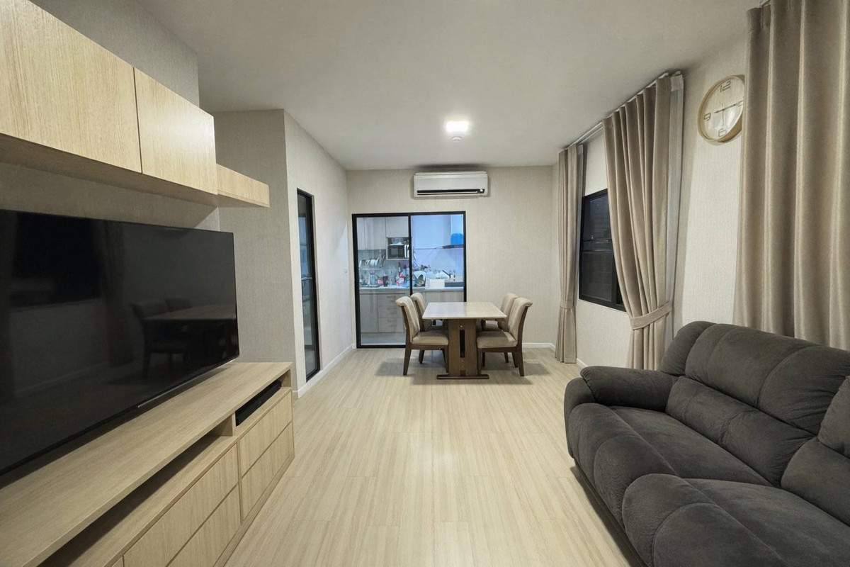 For SaleTownhomeRama5, Ratchapruek, Bangkruai : Townhome for sale, Siri Place Charan-Pinklao Project. Behind the corner near the center