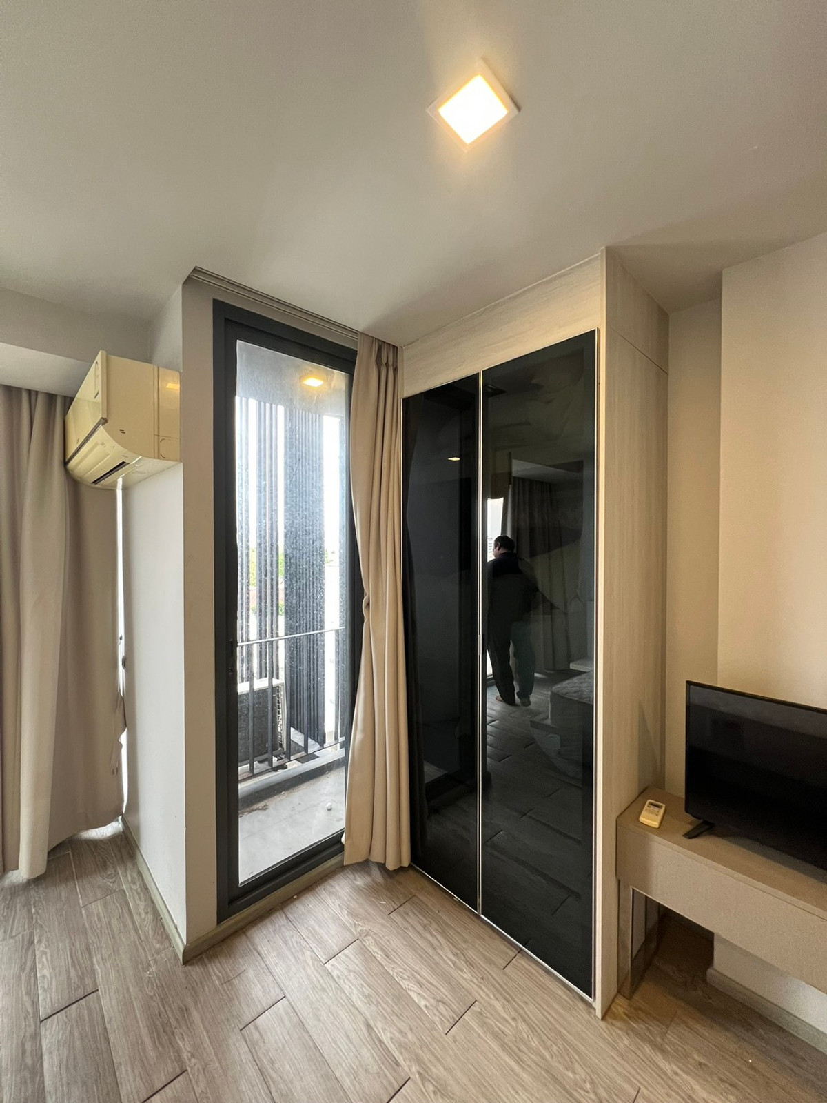 For RentCondoRatchathewi,Phayathai : 💎 Rare Unit: Corner room Savvi Phahol-Ari | BTS Ari ✨Only15,000/Month Quiet condo Good location, convenient travel on many routes.
