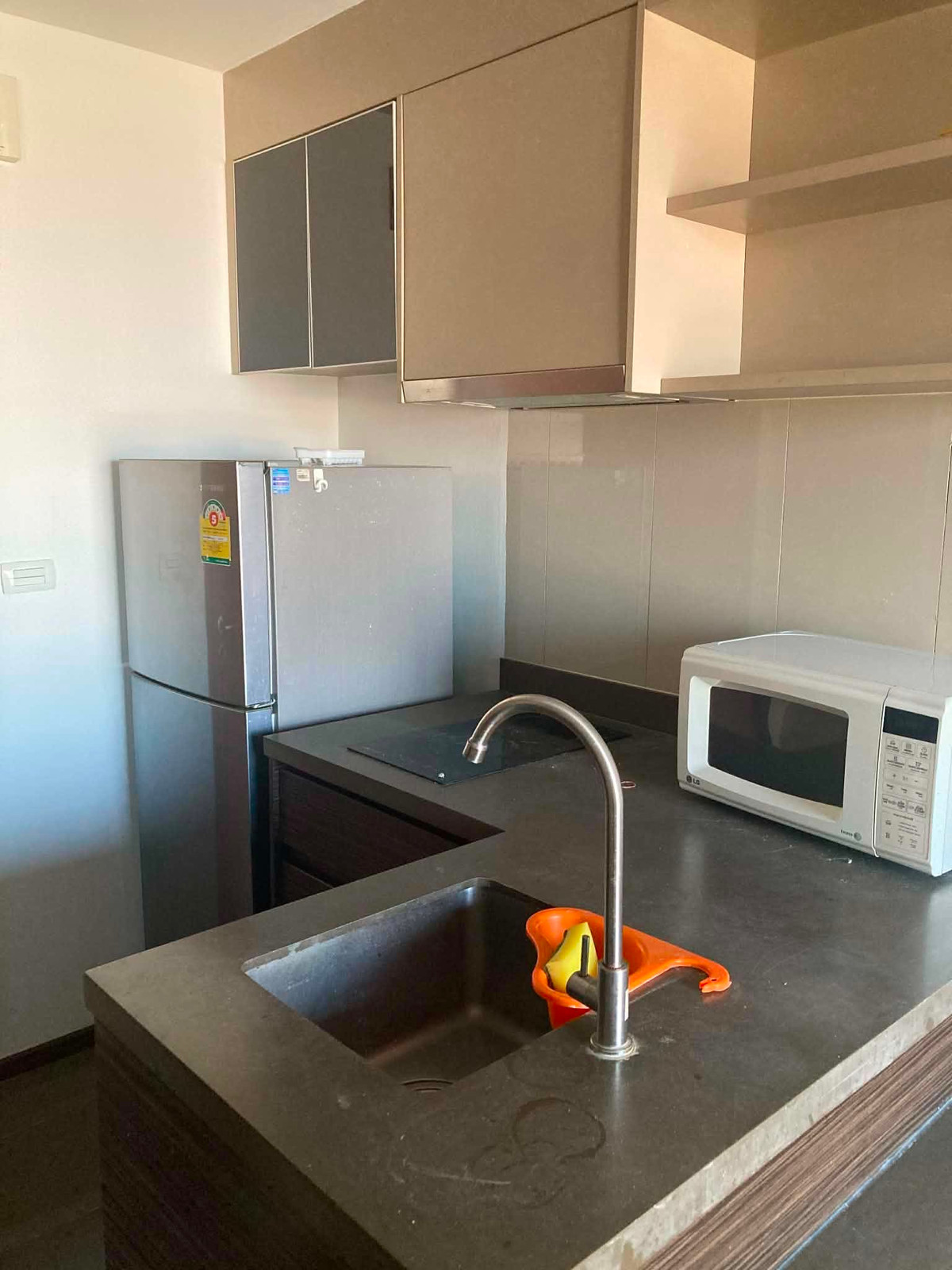 ให้เช่าคอนโดสะพานควาย จตุจักร :  💥 FOR RENT   : Onyx  Phaholyothin  Condo   💥  