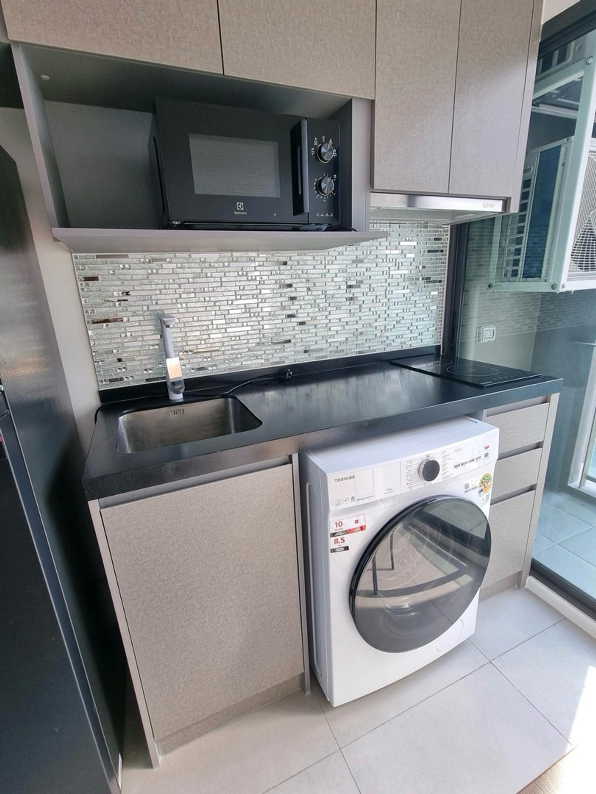 ให้เช่าคอนโดบางซื่อ วงศ์สว่าง เตาปูน : 📍โครงการ : The Clev Riverline เจ้าพระยา - วงศ์สว่าง 
🏢 ใกล้กับ  :  ม. พระจอมเกล้าพระนครเหนือ ( มจพ. )
💵 ราคาเช่า : 15,000 บาท / เดือน