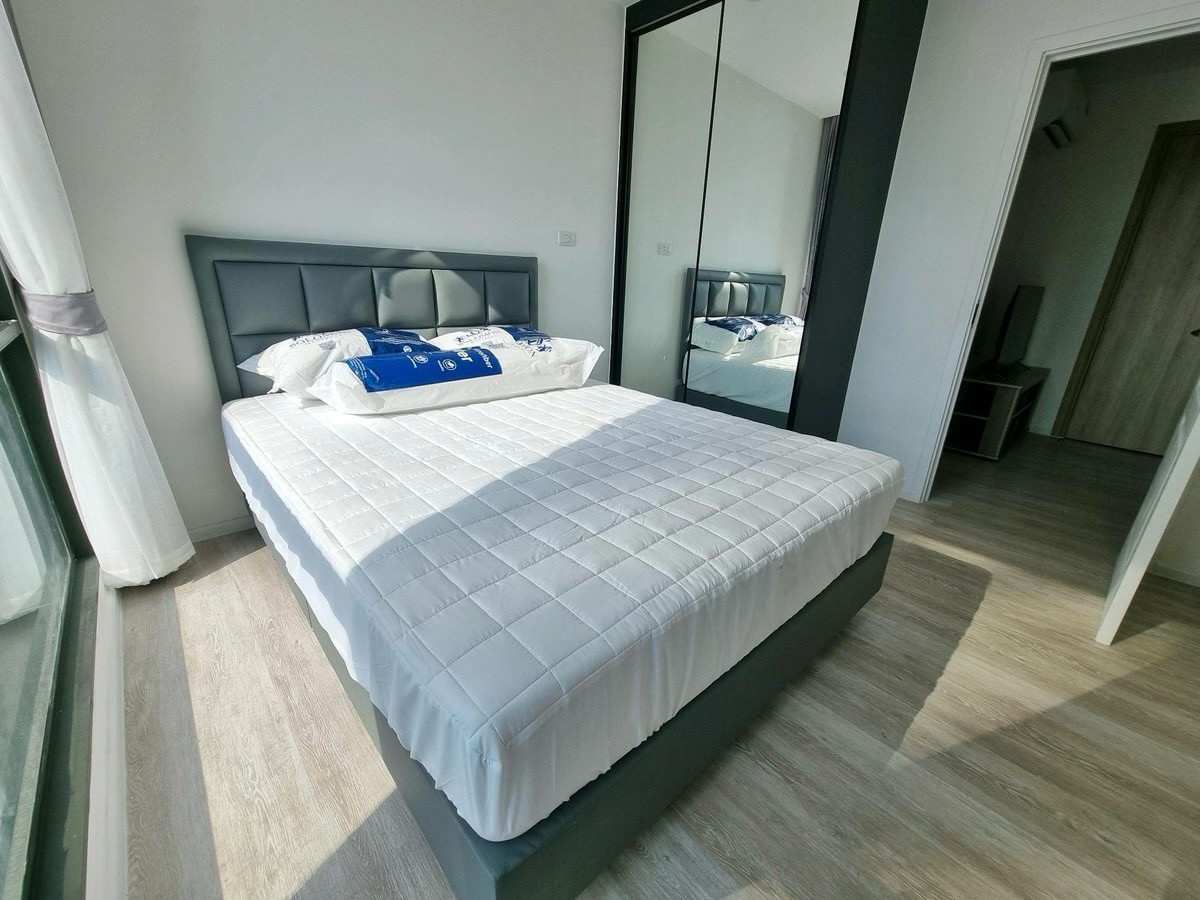 ให้เช่าคอนโดบางซื่อ วงศ์สว่าง เตาปูน : 📍โครงการ : The Clev Riverline เจ้าพระยา - วงศ์สว่าง 
🏢 ใกล้กับ  :  ม. พระจอมเกล้าพระนครเหนือ ( มจพ. )
💵 ราคาเช่า : 15,000 บาท / เดือน