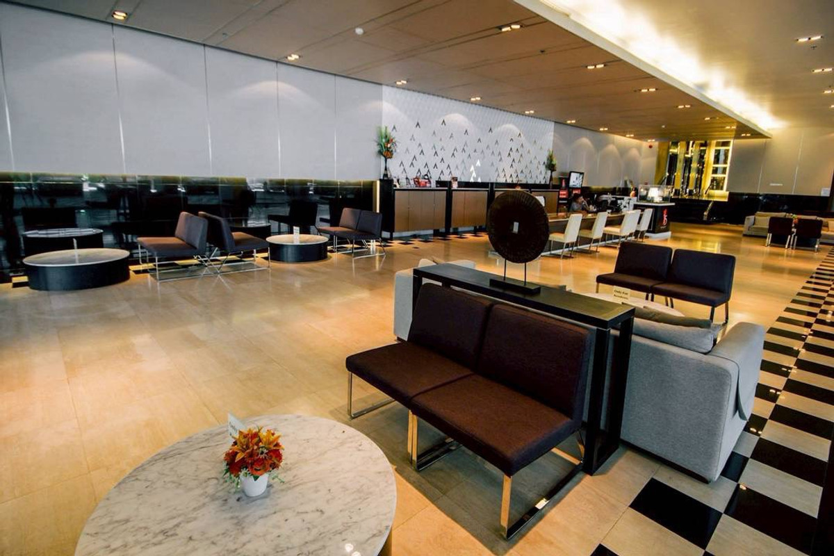 ให้เช่าคอนโดนานา : เช่า 1 ห้องนอน 1 ห้องน้ำ 15 สุขุมวิท เรสซิเด็นซ์