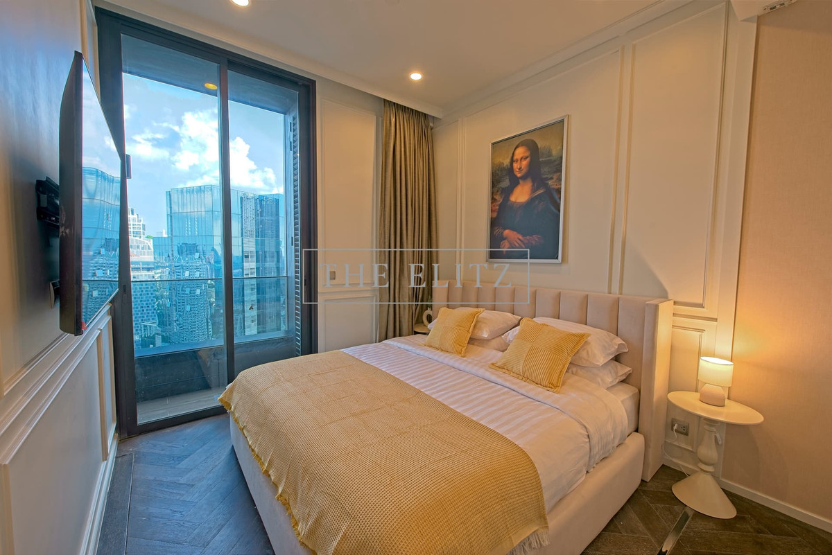 For RentCondoSukhumvit, Asoke, Thonglor : ✨ Sophistication in every inch. For the worthy owner, The ESSE Sukhumvit 36, a beautiful room, premium specs, high ceilings, airy, with a city view as far as the eye can see 💕