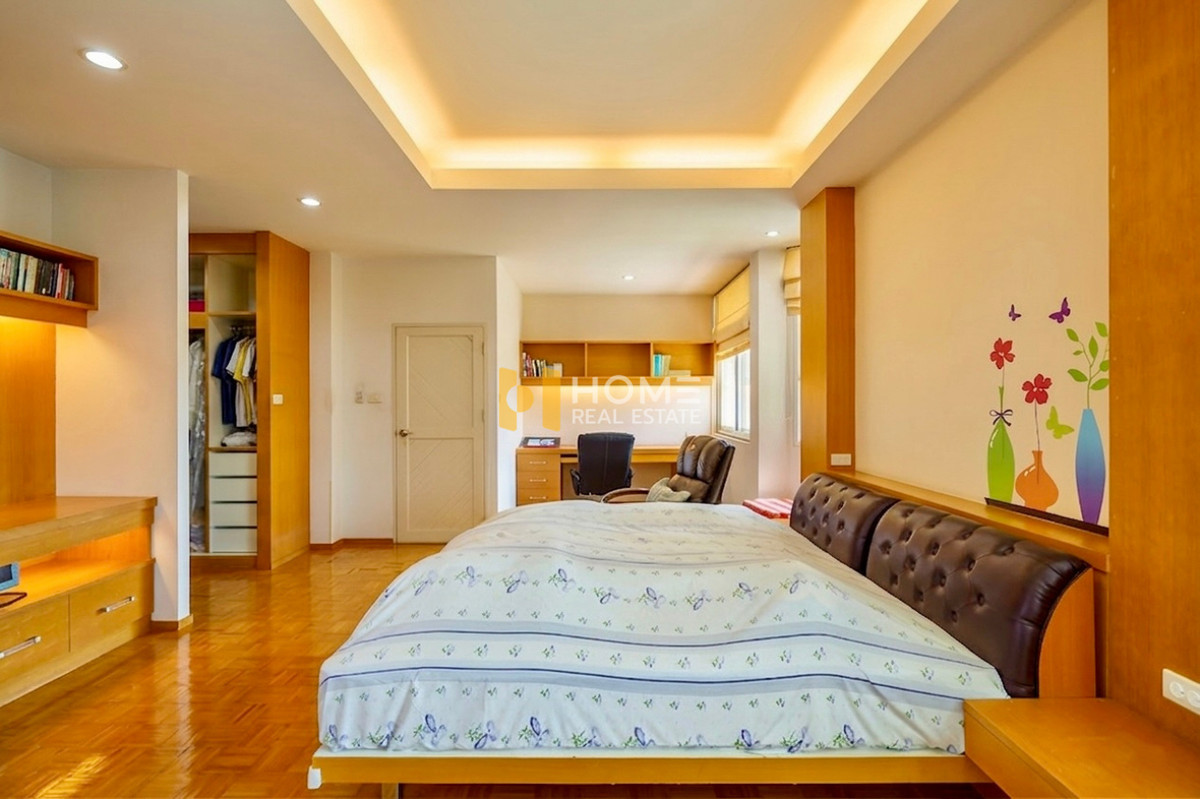 For SaleHouseBang Sue, Wong Sawang, Tao Pun : House with land Chuan Chuen Village Pracha Chuen 30 / 6 Bedrooms (For Sale), House With Land Chuan Chuen Pracha Chuen 30 Village / 6 Bedrooms (FOR SALE) BNS026