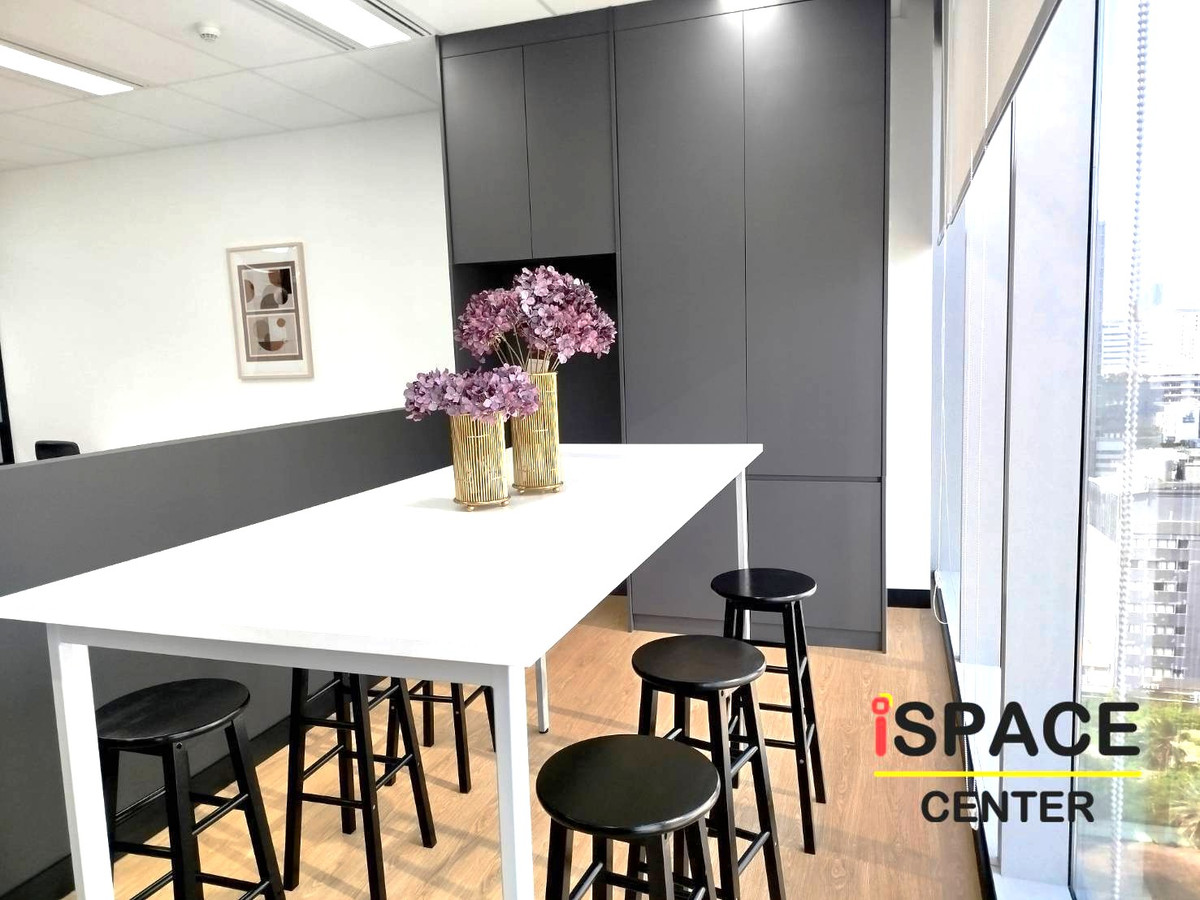 For RentOfficeNana, North Nana,Sukhumvit13, Soi Nana : 🚨 Office next to BTS Nana 0 meters, Full Furnished, beautiful room, ready to use. Limited quantity!