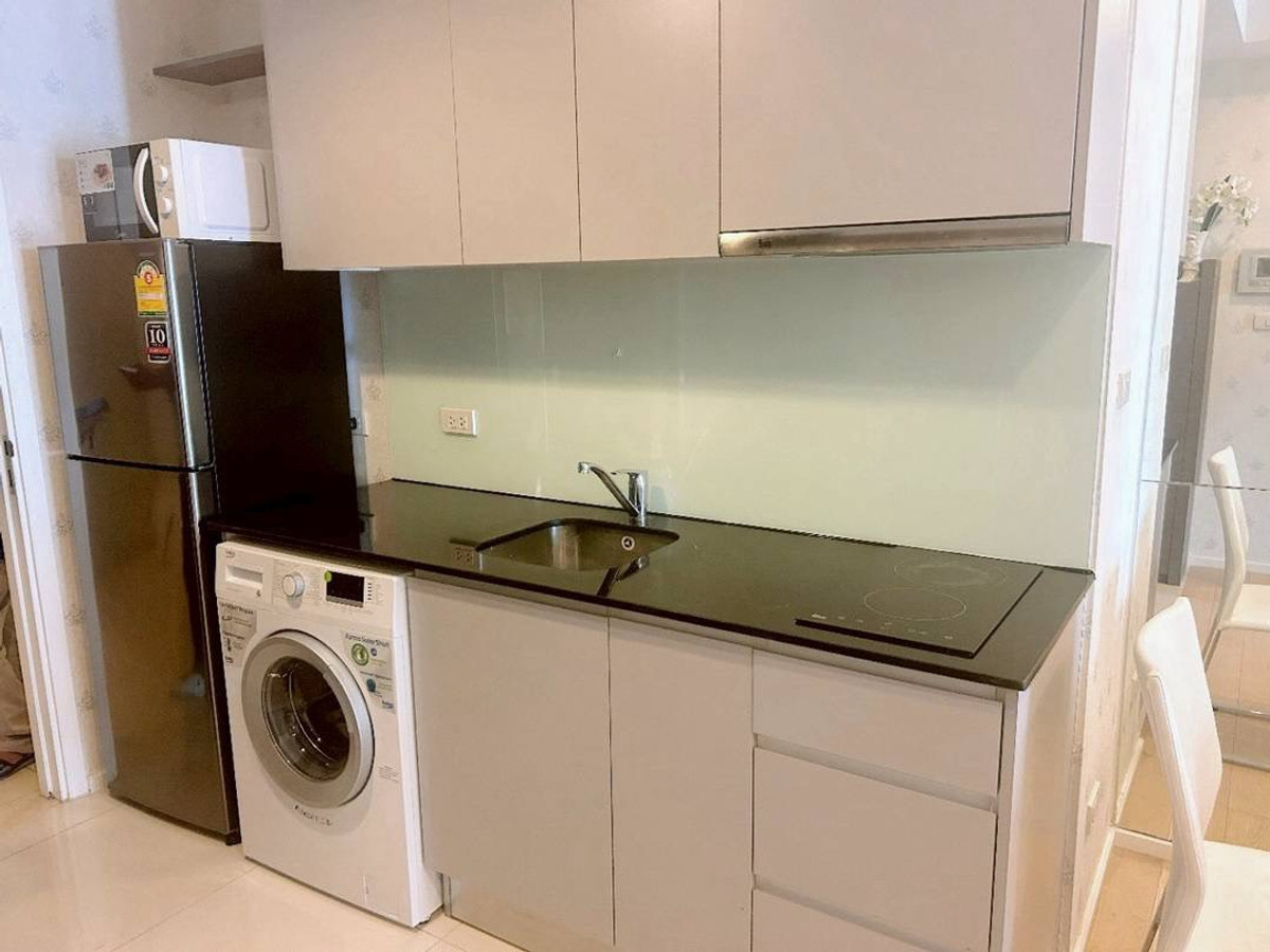 ให้เช่าคอนโดนานา : เช่า 1 ห้องนอน 1 ห้องน้ำ 15 สุขุมวิท เรสซิเด็นซ์