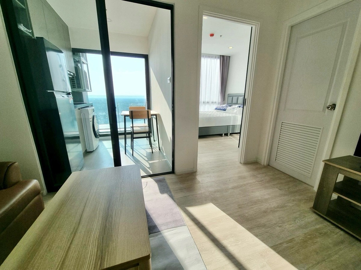 ให้เช่าคอนโดบางซื่อ วงศ์สว่าง เตาปูน : 📍โครงการ : The Clev Riverline เจ้าพระยา - วงศ์สว่าง 
🏢 ใกล้กับ  :  ม. พระจอมเกล้าพระนครเหนือ ( มจพ. )
💵 ราคาเช่า : 15,000 บาท / เดือน