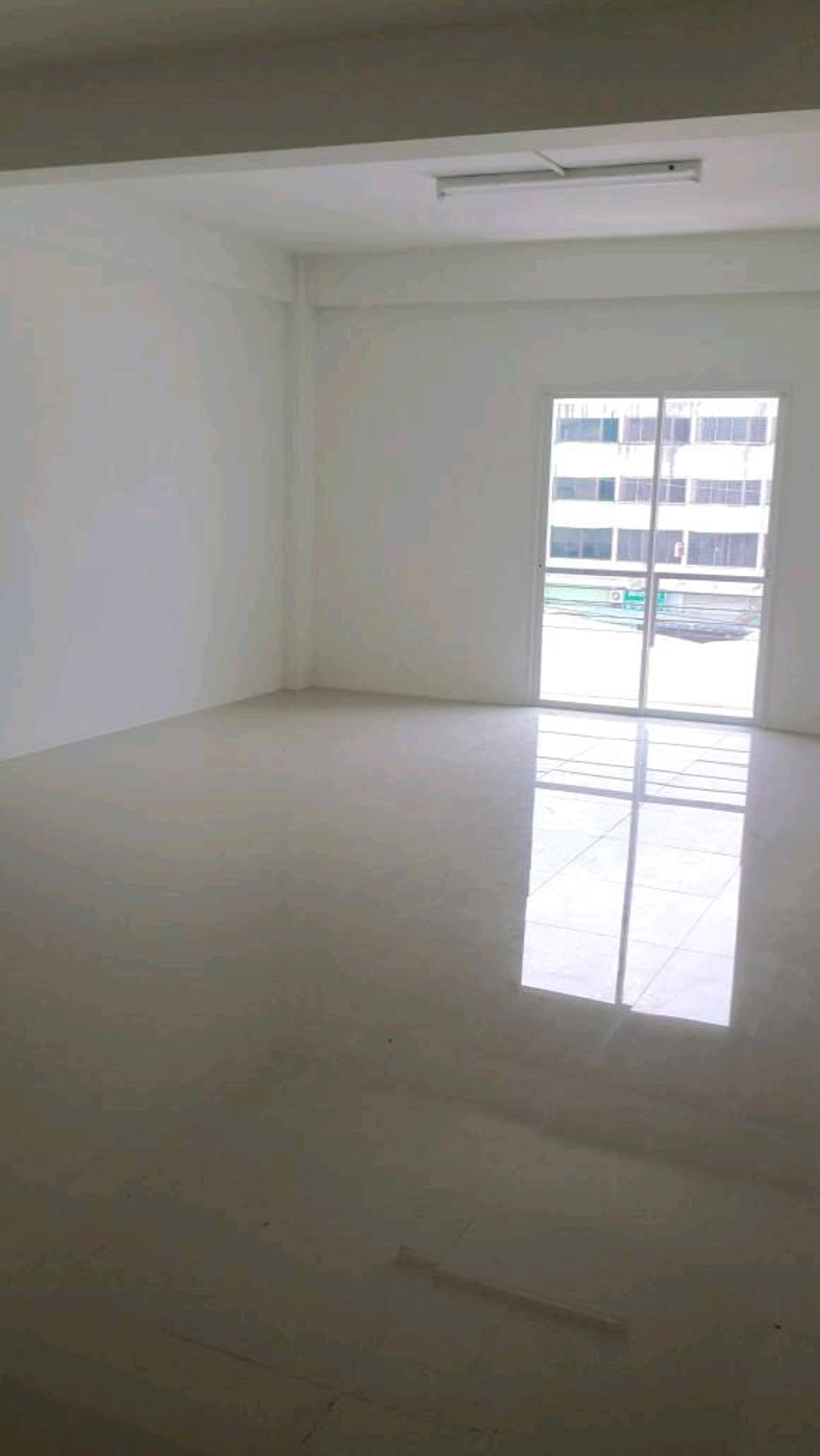 ขายอาคารพาณิชย์ปทุมธานี รังสิต ธรรมศาสตร์ : ตึกแถวห้องริม 2 คูหา สามโคก ทำเลดีอยู่ในตลาด