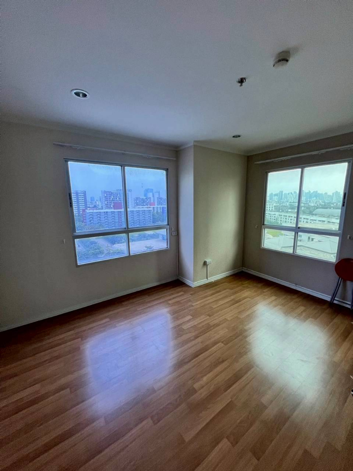 For SaleCondoRama9, Petchburi, RCA : ✅ S-LPARK217 ✅ Line : @p2nproperty