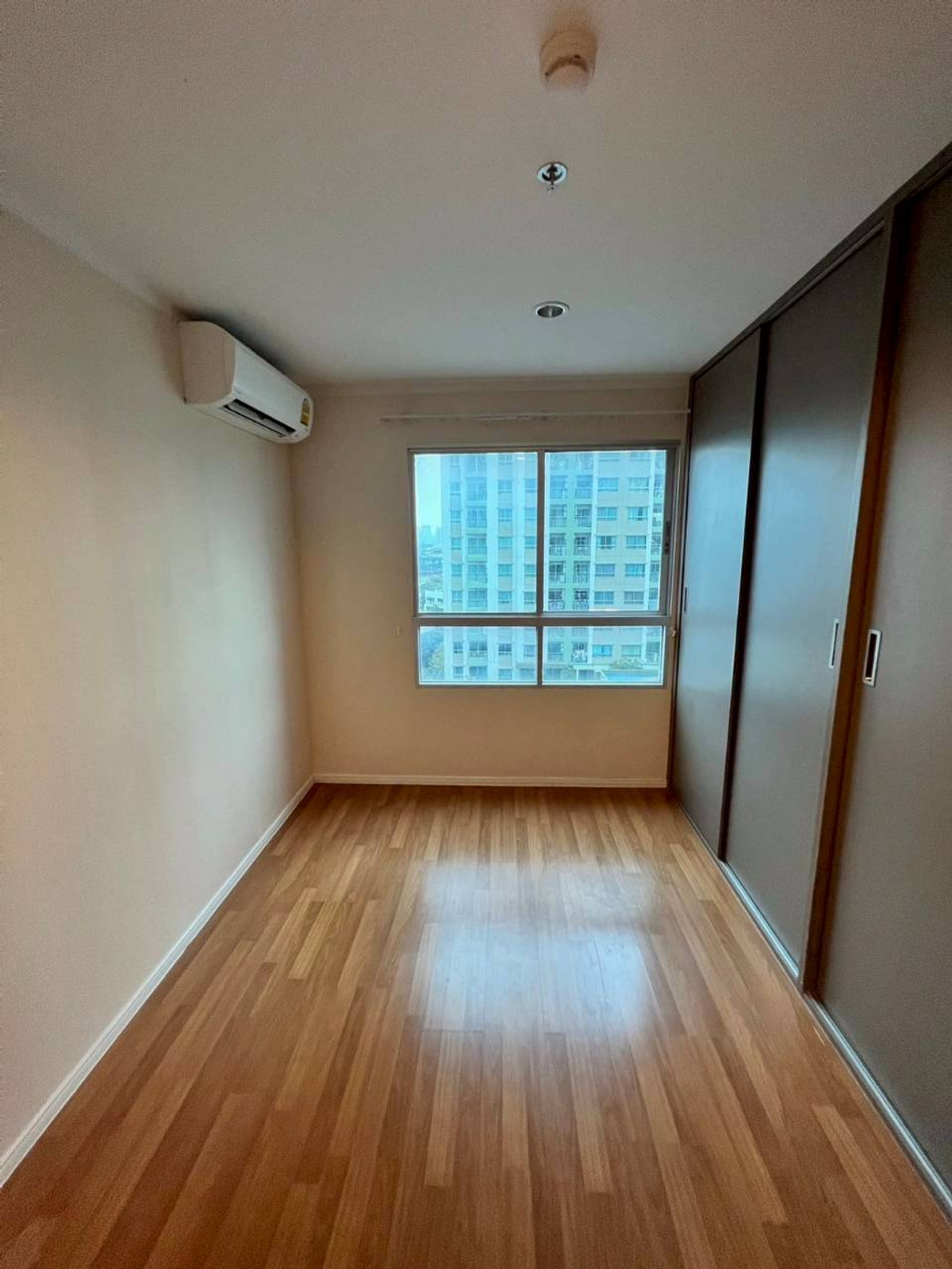 For SaleCondoRama9, Petchburi, RCA : ✅ S-LPARK217 ✅ Line : @p2nproperty