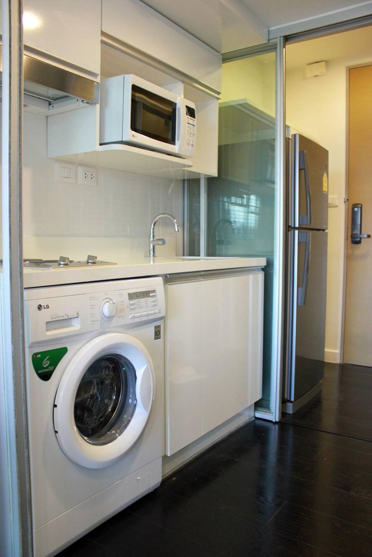 ให้เช่าคอนโดสุขุมวิท อโศก ทองหล่อ : 03/04/2026, เด่นทุกมุม สไตล์กลางทองหล่อ! 
1 ห้องนอน Ideo Morph 38 พร้อมอยู่ เพียง 29,000 บาท/เดือน 0642748883