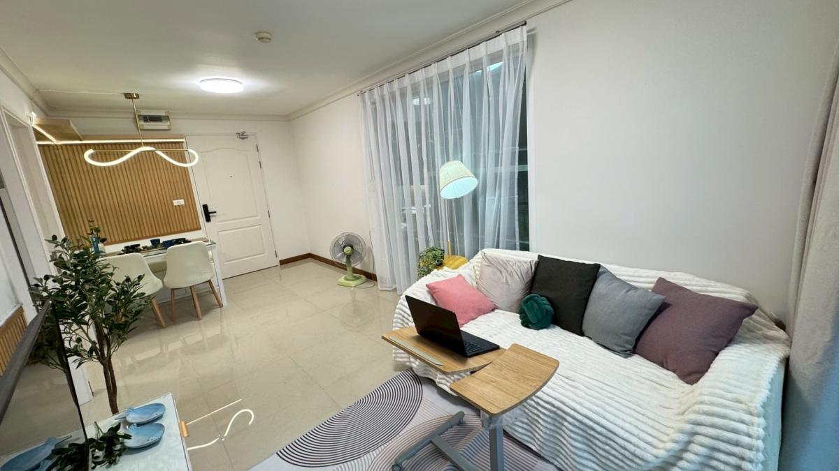 ให้เช่าคอนโดพระราม 2 บางขุนเทียน : 03/04/2026, สุดคุ้ม! เช่าคอนโด 3 ห้องนอน 150 ตร.ม. ใกล้ BTS ศูนย์วัฒนธรรม เพียง 65,000 บาท/เดือน 
พร้อมสิ่งอำนวยความสะดวกครบครัน ที่ Sriwara Mansion! 0642748883