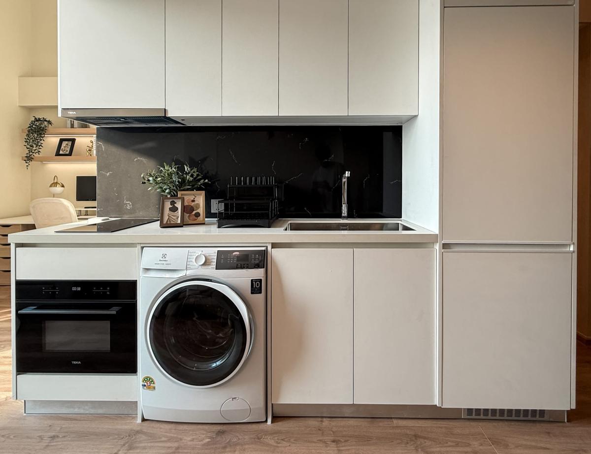 ให้เช่าคอนโดสุขุมวิท อโศก ทองหล่อ : 03/04/2026, เช่า Noble Form ทองหล่อ ห้องใหญ่ 50 ตร.ม. 
ใกล้ BTS ทองหล่อ ราคาเพียง 55,000 บ./เดือน! 0642748883