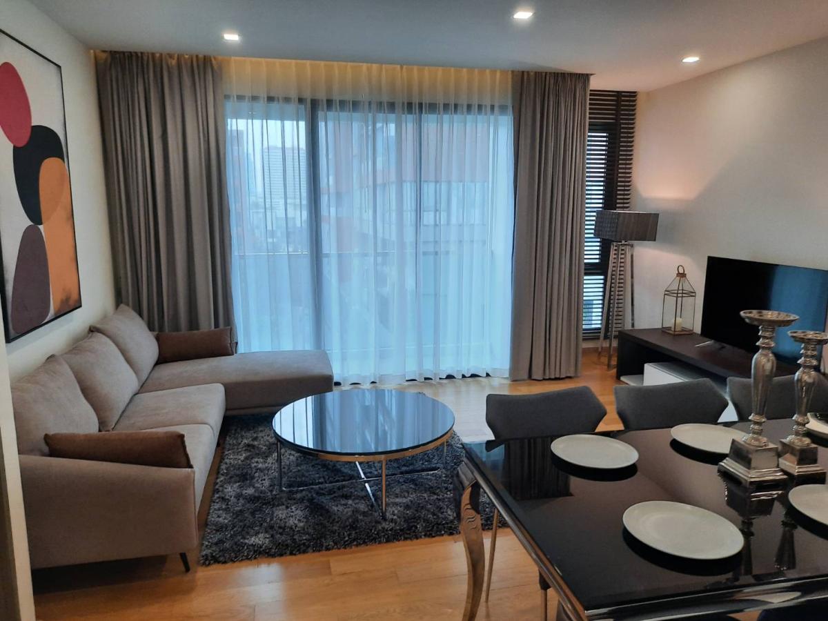 For SaleCondoSukhumvit, Asoke, Thonglor : 03/04/2026, 3 bedrooms with a view in the heart of Thonglor Mieler Sukhumvit 40 for only 16.9 million.
Convenient for all travel, close to BTS Thong Lo with complete amenities! 0642748883