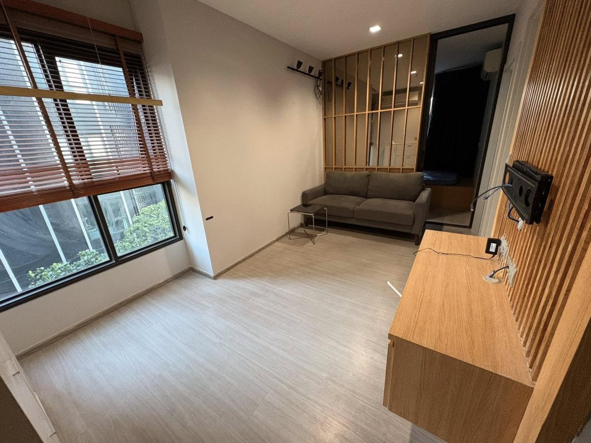 For SaleCondoRama9, Petchburi, RCA : 03/04/2026, The Life Asoke-Rama 9 condo is ready to move in, close to BTS/MRT Rama 9.
At an attractive price of 5.29 million, it has 2 bedrooms and 40 square meters. Full amenities! 0642748883