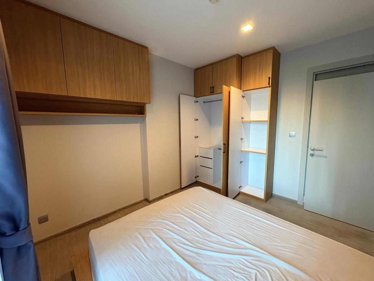 For SaleCondoRama9, Petchburi, RCA : 03/04/2026, The Life Asoke-Rama 9 condo is ready to move in, close to BTS/MRT Rama 9.
At an attractive price of 5.29 million, it has 2 bedrooms and 40 square meters. Full amenities! 0642748883