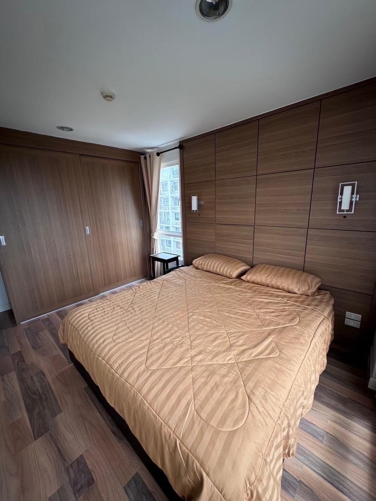 For SaleCondoPattanakan, Srinakarin : 03/04/2026, The Silk Condo Phahol-Ari 2 bedrooms 79 sq.m. near Ari BTS
Special price 7.5 million, ready to move in! Don't miss this golden opportunity 0642748883