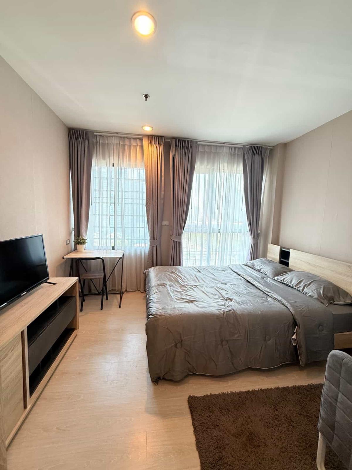 For SaleCondoRama9, Petchburi, RCA : 03/04/2026, Rhythm Asoke 2 Condo, Studio, near BTS/MRT Phetchaburi
Special price 2.89 million, complete with amenities! 0642748883