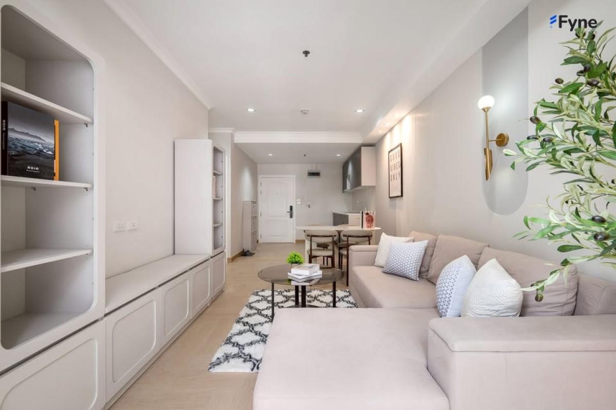 For SaleCondoSukhumvit, Asoke, Thonglor : 03/04/2026, Beautiful condo in the heart of Asoke, 2 bedrooms, only 5.49 million THB.
Close to BTS/MRT Phetchaburi. Worth it for investment or personal use! 0642748883