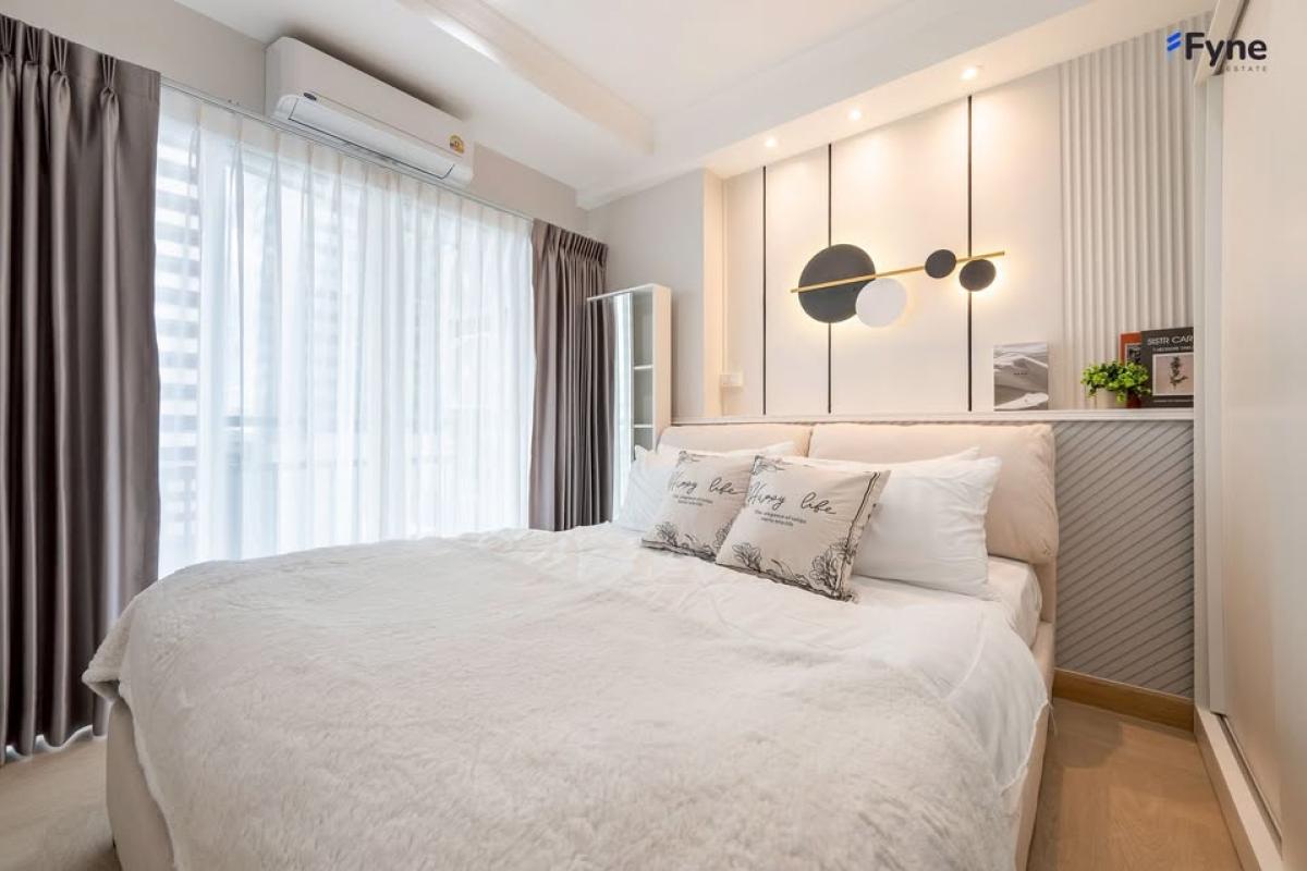 For SaleCondoSukhumvit, Asoke, Thonglor : 03/04/2026, Beautiful condo in the heart of Asoke, 2 bedrooms, only 5.49 million THB.
Close to BTS/MRT Phetchaburi. Worth it for investment or personal use! 0642748883