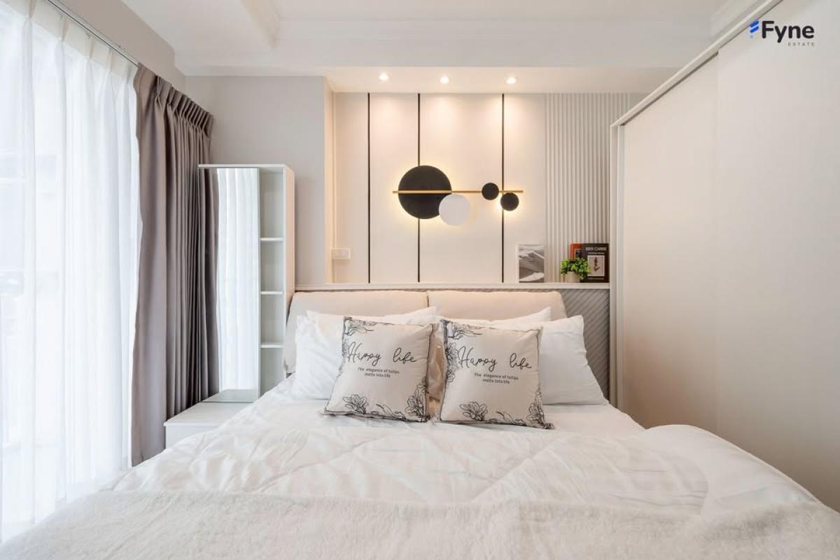 For SaleCondoSukhumvit, Asoke, Thonglor : 03/04/2026, Beautiful condo in the heart of Asoke, 2 bedrooms, only 5.49 million THB.
Close to BTS/MRT Phetchaburi. Worth it for investment or personal use! 0642748883