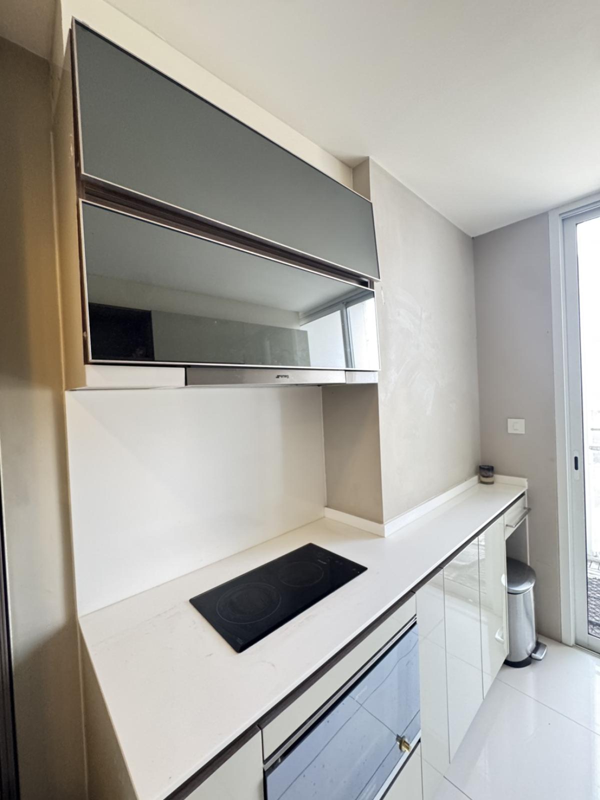 ให้เช่าคอนโดสาทร นราธิวาส : 03/04/2026, คอนโดหรู 50 ตรม. ใจกลางสาทร ใกล้ BTS สุรศักดิ์ 
พร้อมอยู่เพียง 25,000 บ./เดือน! สนใจรีบจองเลย! 0642748883