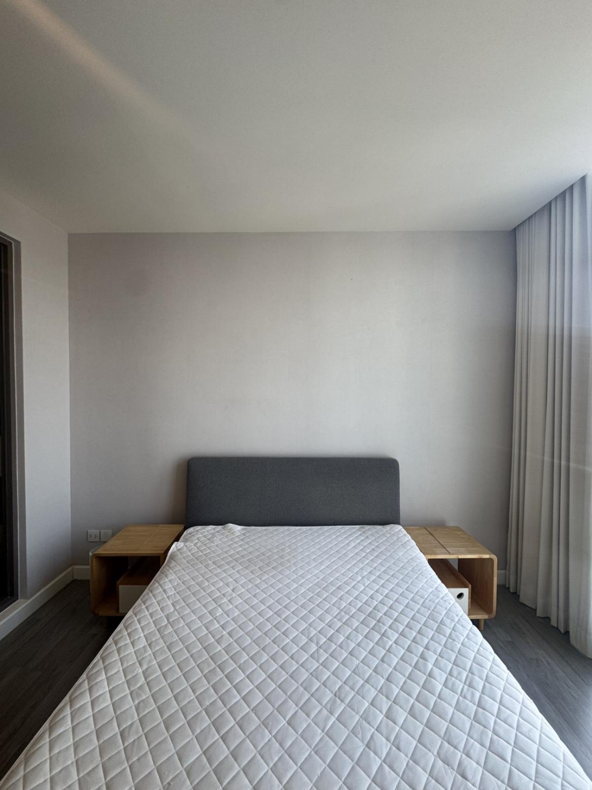 ให้เช่าคอนโดสาทร นราธิวาส : 03/04/2026, คอนโดหรู 50 ตรม. ใจกลางสาทร ใกล้ BTS สุรศักดิ์ 
พร้อมอยู่เพียง 25,000 บ./เดือน! สนใจรีบจองเลย! 0642748883