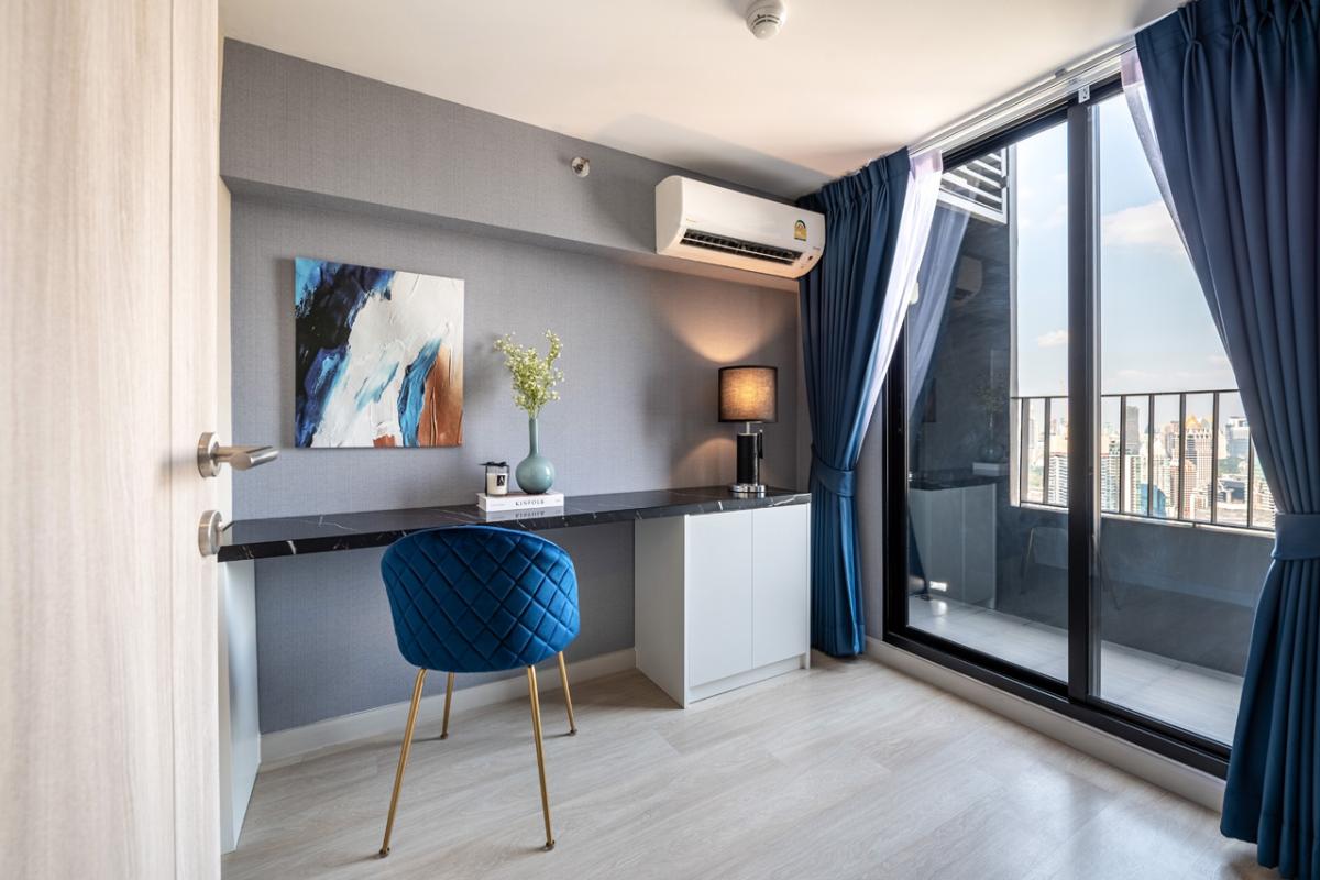 For SaleCondoSathorn, Narathiwat : 03/04/2026, KnightsBridge Prime Sathorn 2 Bedrooms Near BTS Chong Nonsi
For sale 6.9 million | For rent 36,000 Baht/month. Fully equipped with amenities! 0642748883