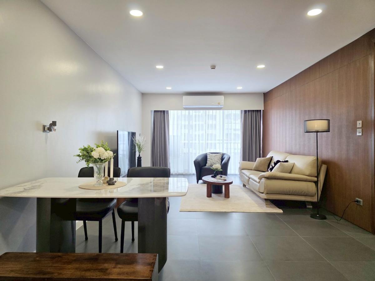 ให้เช่าคอนโดเชียงใหม่ : 03/04/2026, Luxury 1-Bed Condo 97 sqm @ Sathorn Park Place – BTS Lumpini 
Rent Now: 65,000 THB/Month – Spacious & Prime Location! 0642748883